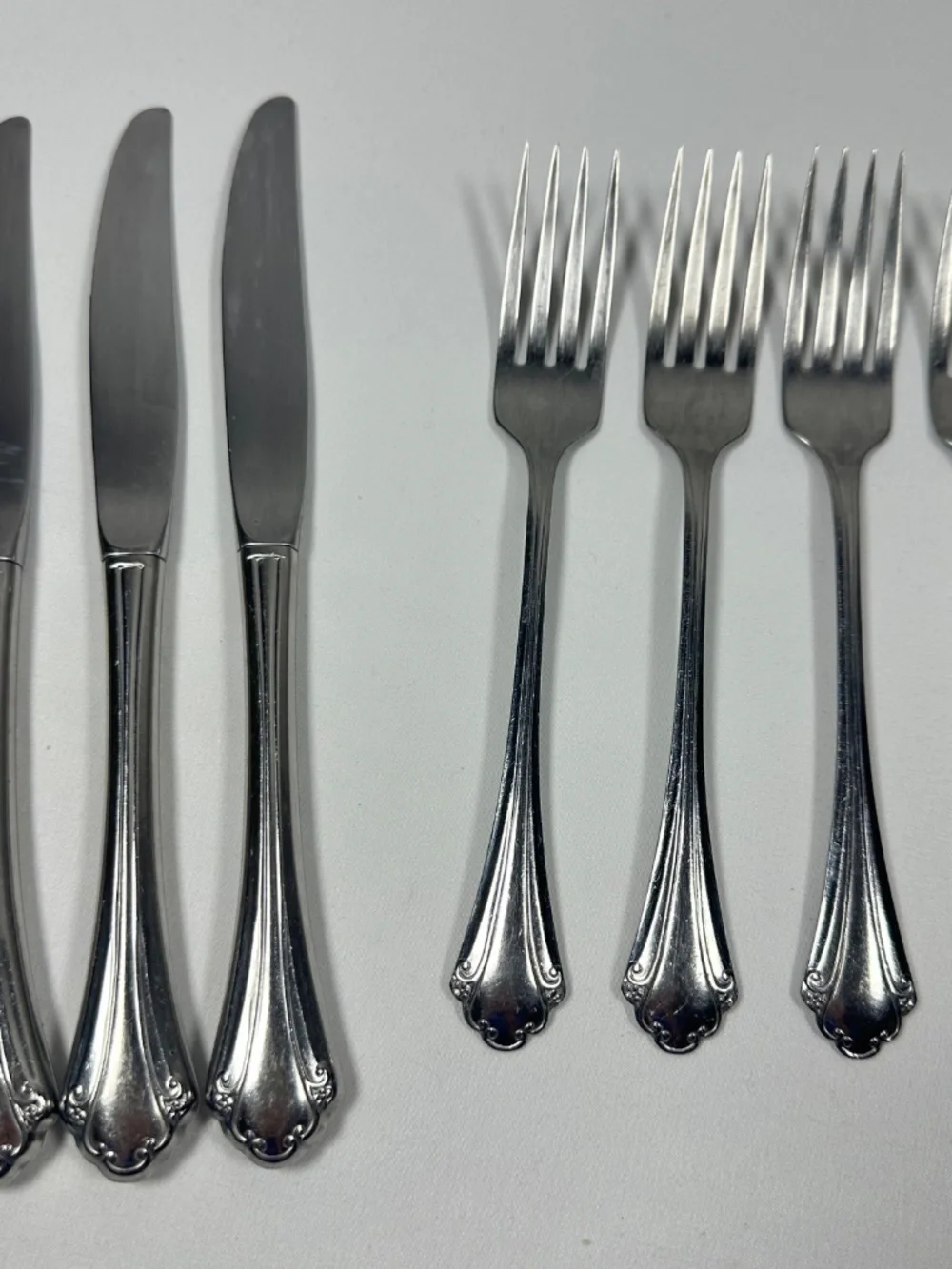 7 Piece Vintage Oneida 1881 Rogers Repose Bittersweet Pattern Stainless Flatware